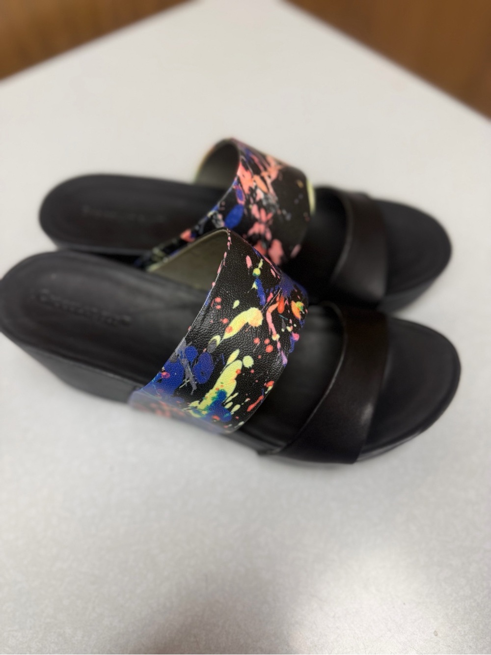 Women's Chocolat Blu Black Slide Sandals with Multicolor Paint-Splash Strap